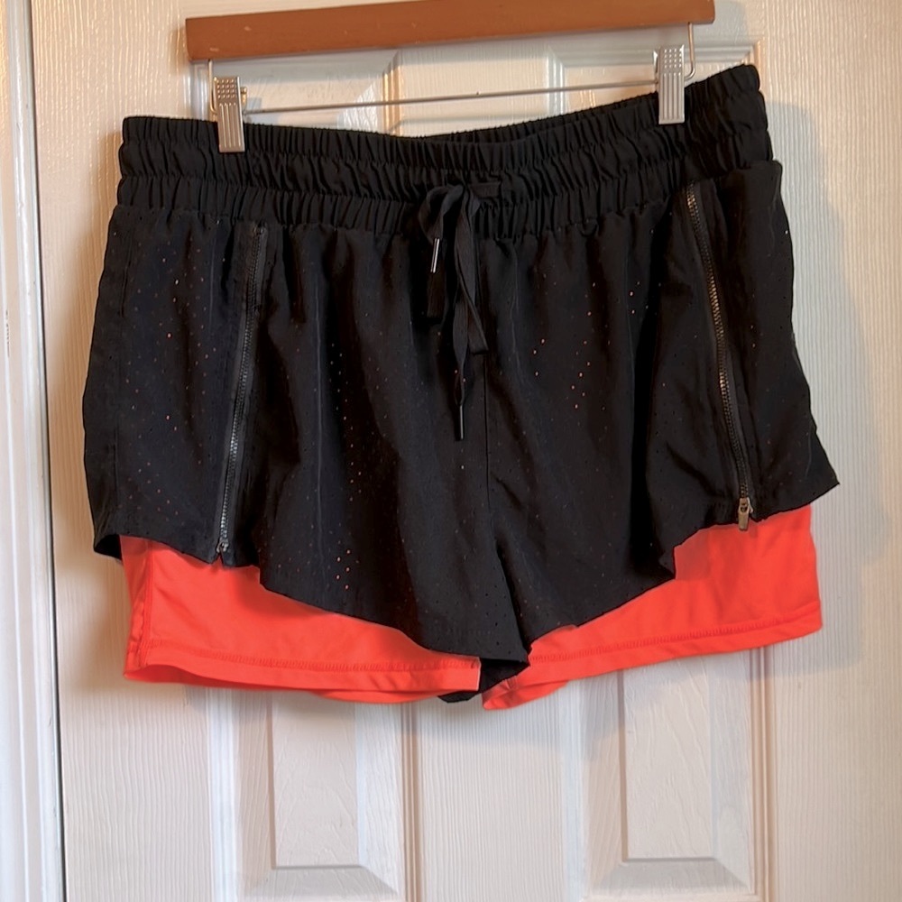 MCA sports layered athletic shorts xl EUC